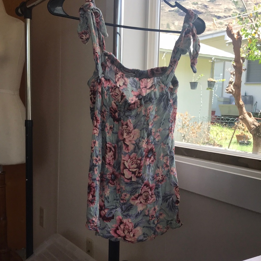 Flowy summer top
